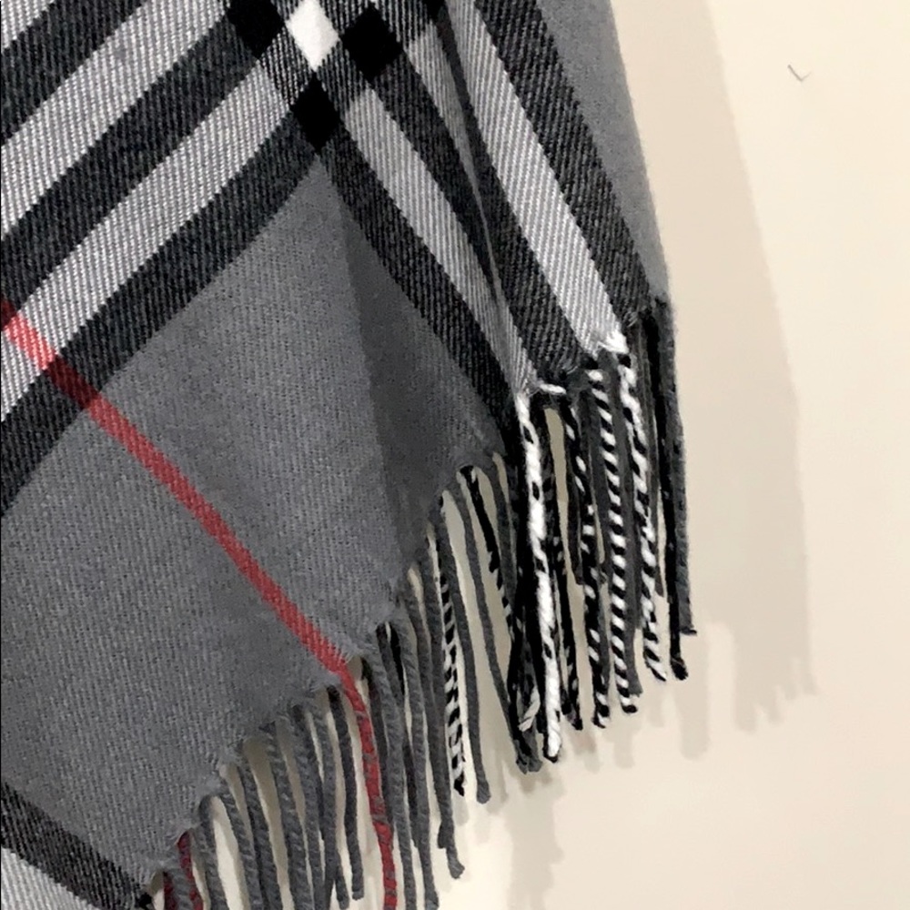 Flannel Plaid Poncho - Picture 2 of 2